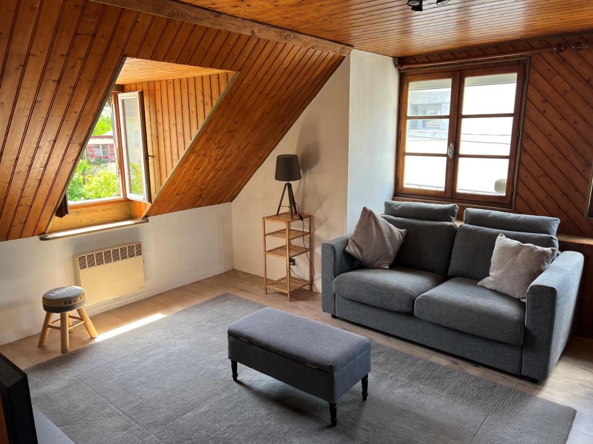 Top Floor Apartment With Mountain Views In The Centre Of Argeles Gazost Dış mekan fotoğraf